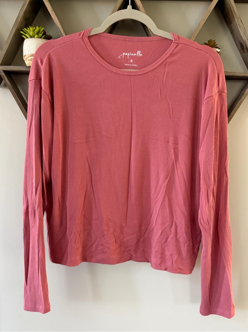 Papinelle Modal Soft Lounge Top. Size small.
